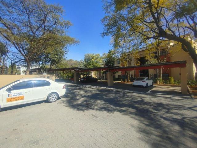 Apartment for sale in Johannesburg, West