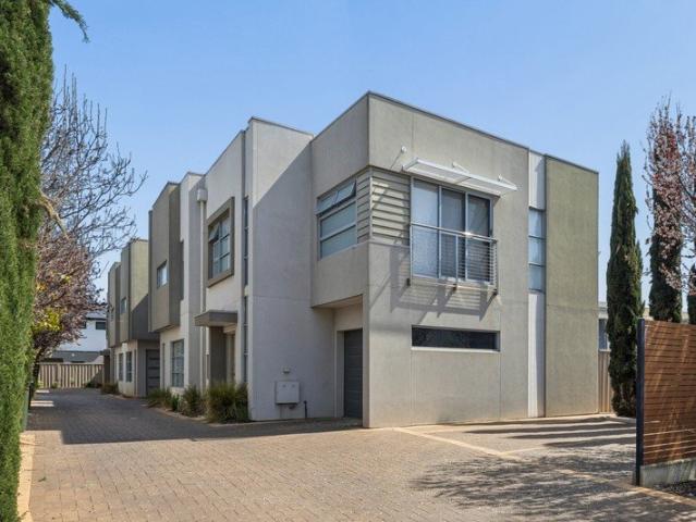 Townhouse for sale in Welland, Adelaide