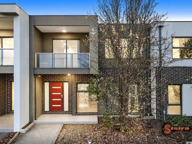 Townhouse for sale in Camerons Creek, Victoria