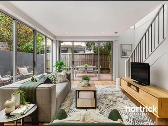 Townhouse for rent in Mordialloc, Melbourne