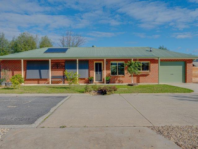 House for sale in Myrtleford, Victoria