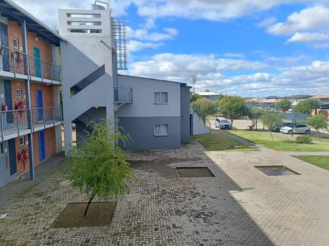 Townhouse for sale in Bloemfontein, Free State
