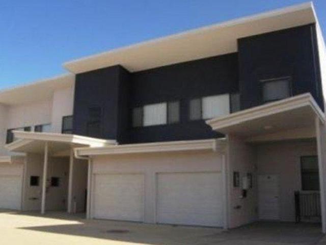 Townhouse for sale in South Mackay