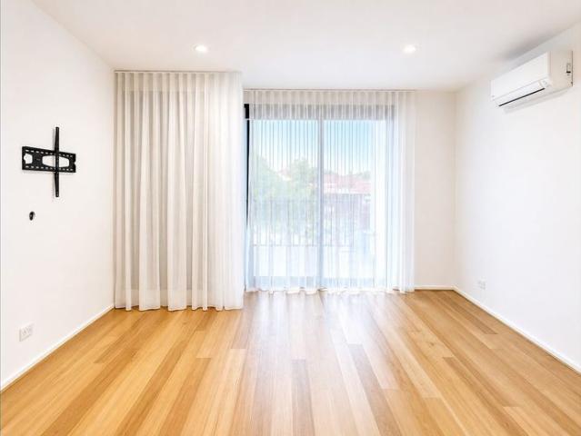 Townhouse for rent in Camerons Creek, Victoria