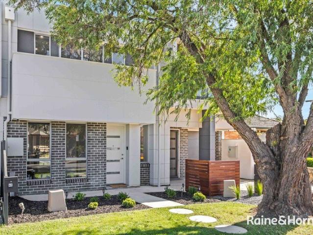 Townhouse for sale in Adelaide, City of Tea Tree Gully