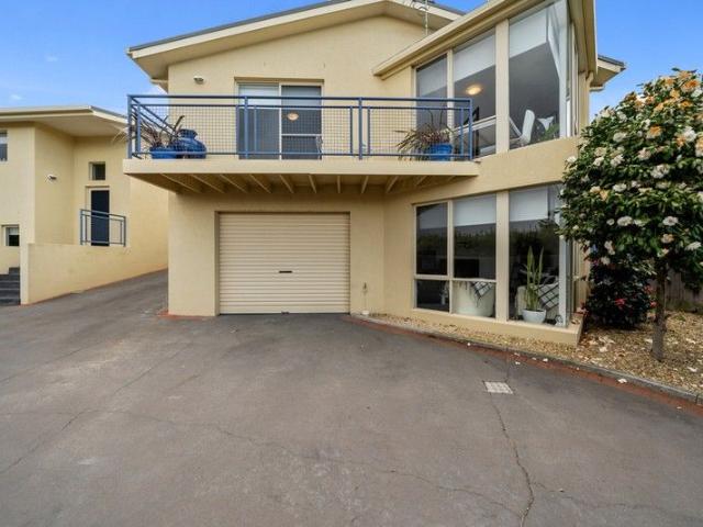 Apartment for sale in Bellerive, Tasmania