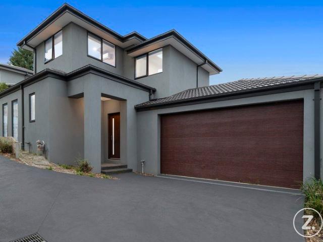 Townhouse for sale in Camerons Creek, Victoria