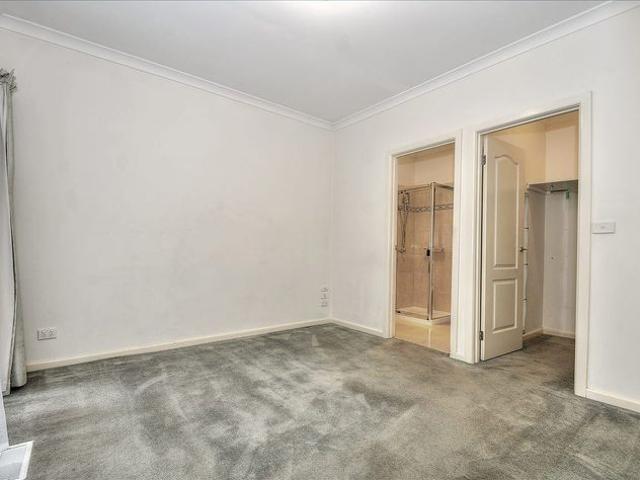 Apartment for rent in Burwood East, Melbourne