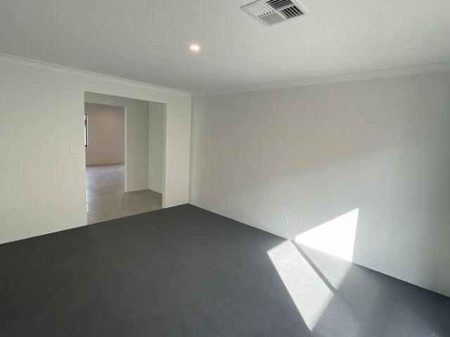House for rent in Cloverdale, Western Australia
