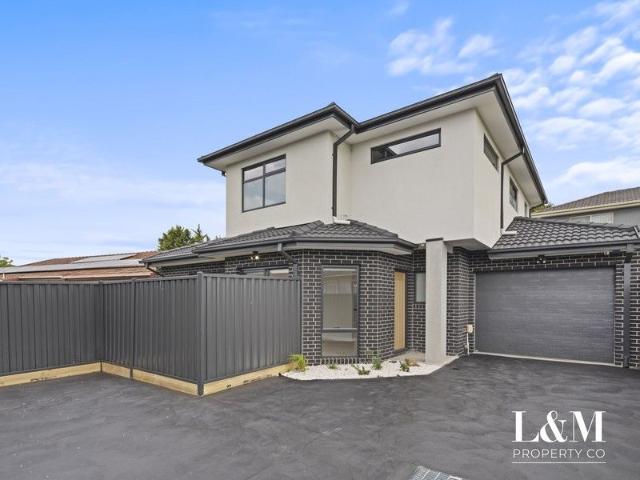 Townhouse for sale in Dallas, Victoria