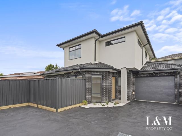 Townhouse for sale in Dallas, Victoria