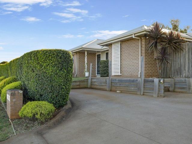 Apartment for rent in Highfields, Queensland
