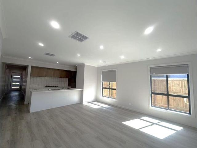 House for rent in Windermere, Melbourne