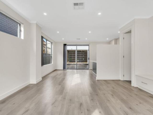 Townhouse for rent in Horseshoe Creek, South Australia