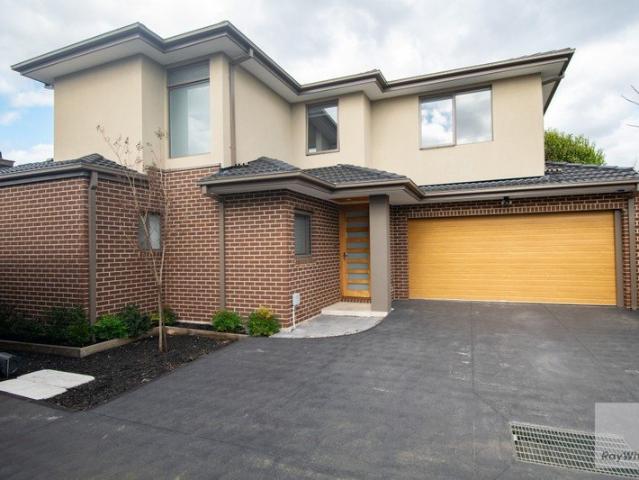 Townhouse for rent in Camerons Creek, Victoria