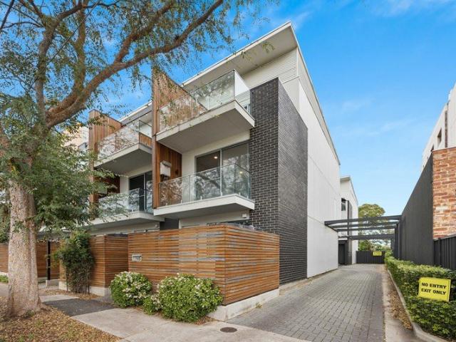 Townhouse for sale in Horseshoe Creek, South Australia
