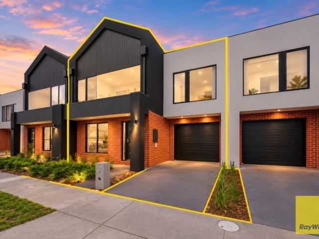 House for sale in Boardwalk, Melbourne