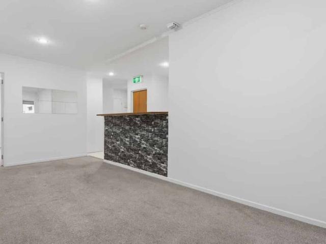 Apartment for rent in Rosedale, Upper Harbour