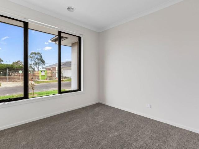 House for rent in Armstrong Creek, Geelong