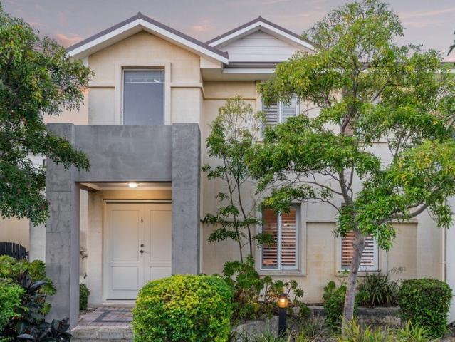 Townhouse for sale in Bayswater, City of Bayswater