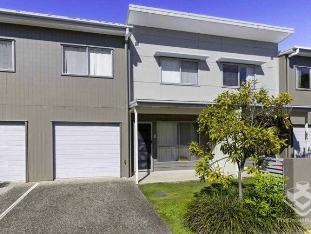 Townhouse for rent in Kings Creek, Queensland