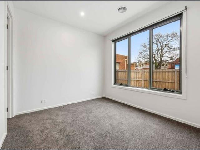 Townhouse for rent in Buninyong, Victoria