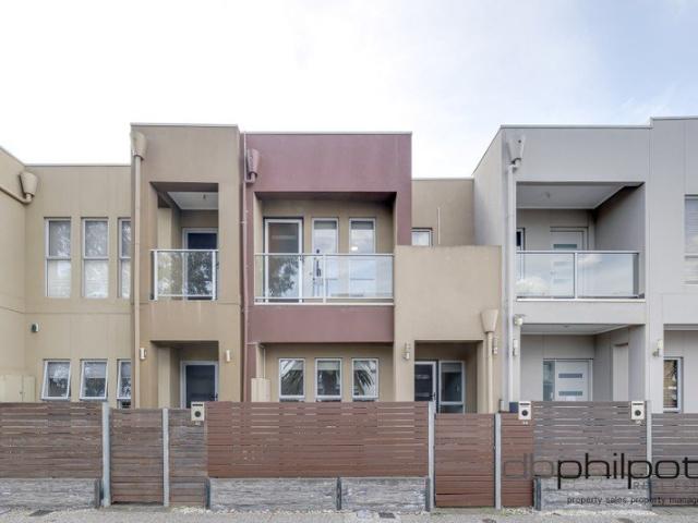 Townhouse for rent in Mawson Lakes, Adelaide