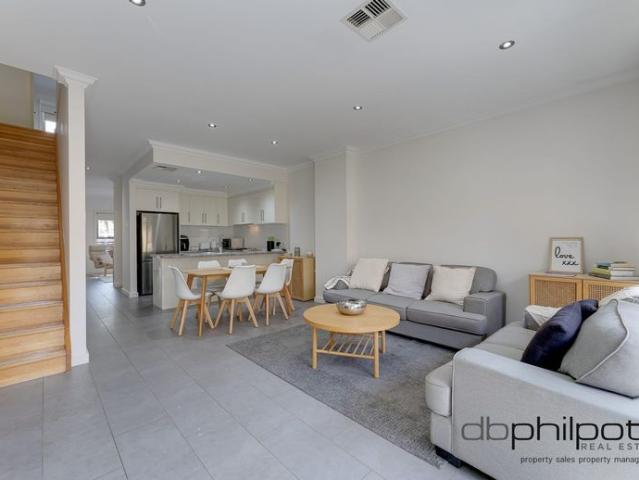 Townhouse for rent in Mawson Lakes, Adelaide