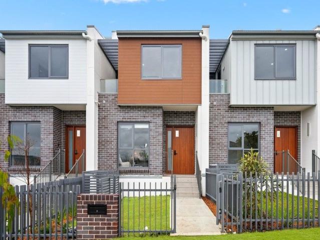 Townhouse for sale in Sydney, New South Wales