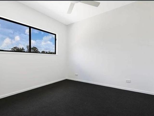 Townhouse for rent in Toombul, Queensland