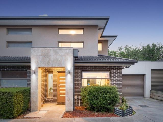Townhouse for sale in Camerons Creek, Victoria
