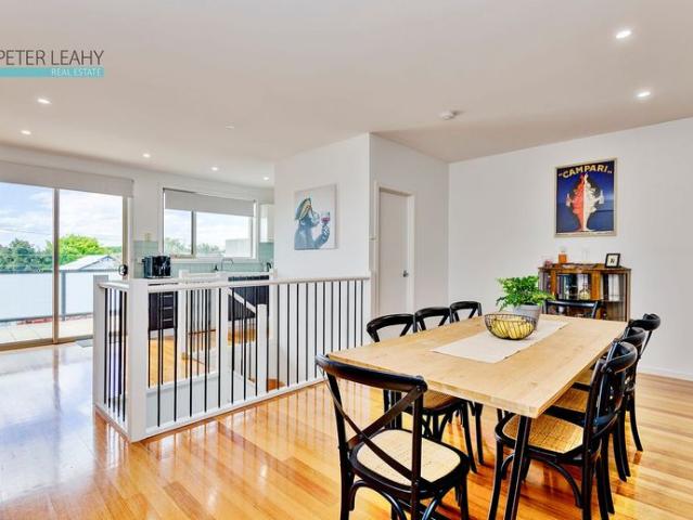 Townhouse for rent in Camerons Creek, Victoria