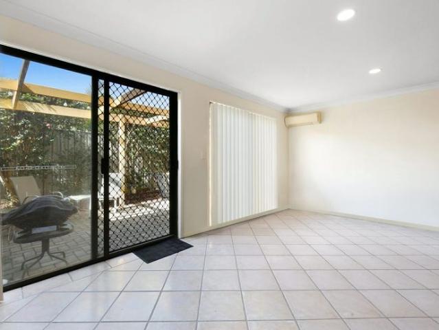 Townhouse for rent in Fernbrook, Queensland