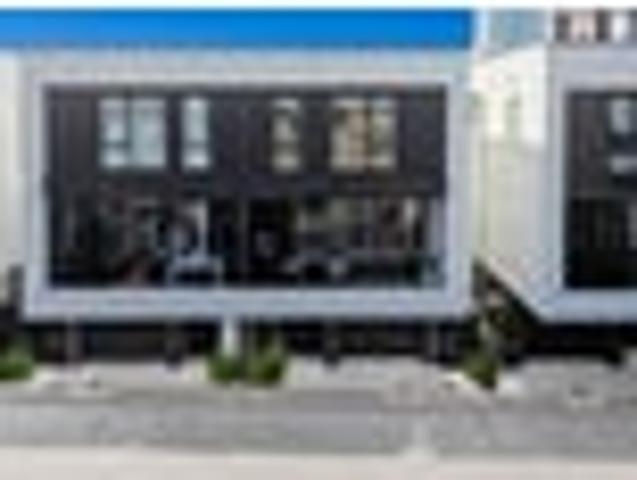 Townhouse for sale in Takapuna