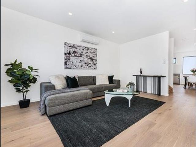 Townhouse for rent in Camerons Creek, Victoria