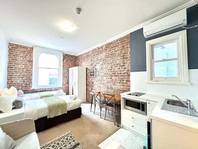 Granny Flat for rent in Potts Point, Sydney