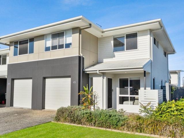 Townhouse for sale in Toombul, Queensland