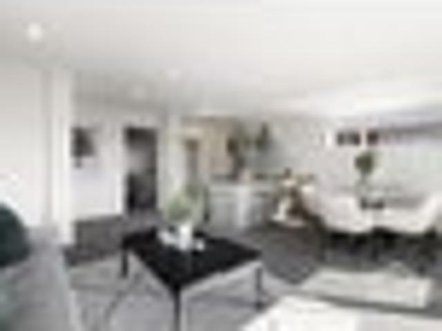 Townhouse for sale in Chaslands, Canterbury