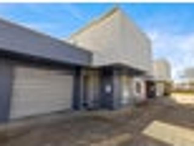 Townhouse for sale in Bay Of Plenty