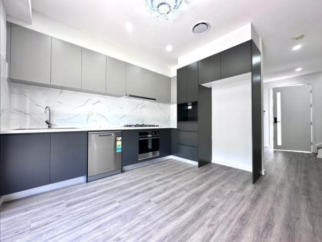 Townhouse for rent in Sydney, New South Wales