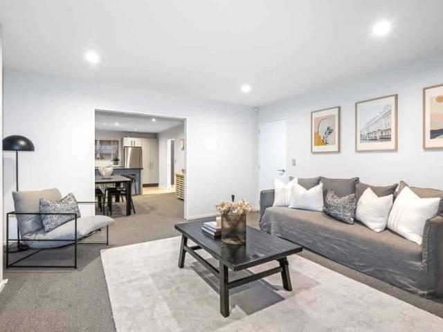 House for rent in Edgeware, Canterbury