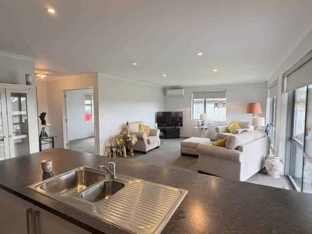 House for rent in Awhitu, Oroua County