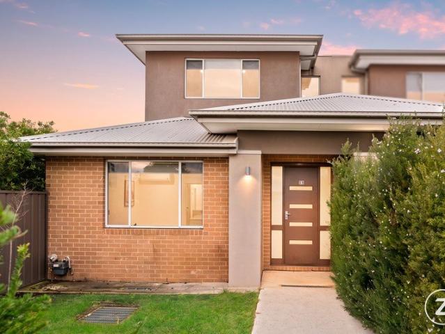 Townhouse for sale in Wallan, Victoria
