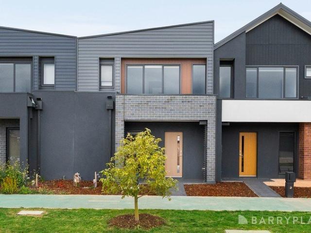 Townhouse for rent in Camerons Creek, Victoria