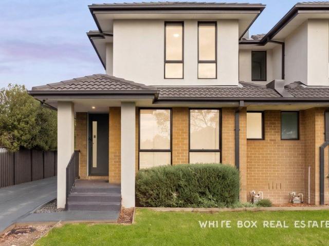 Townhouse for sale in Clayton, Melbourne