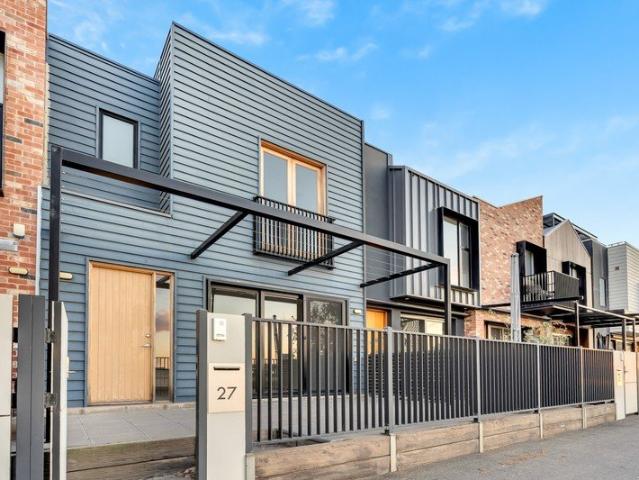 Townhouse for rent in Horseshoe Creek, South Australia