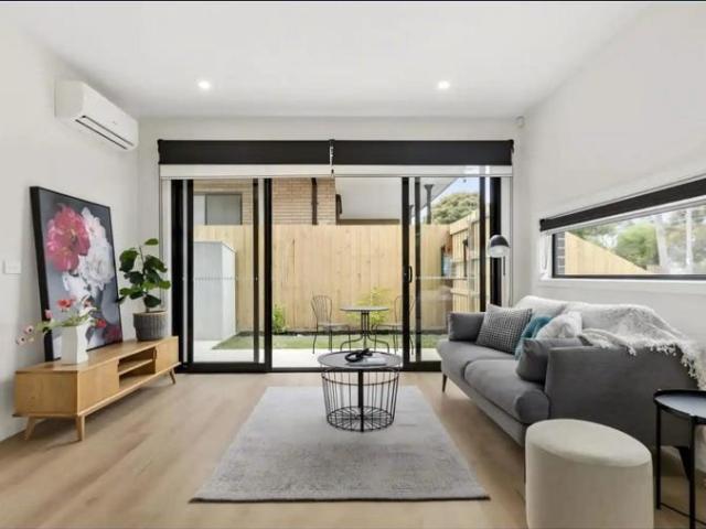 Townhouse for sale in Camerons Creek, Victoria