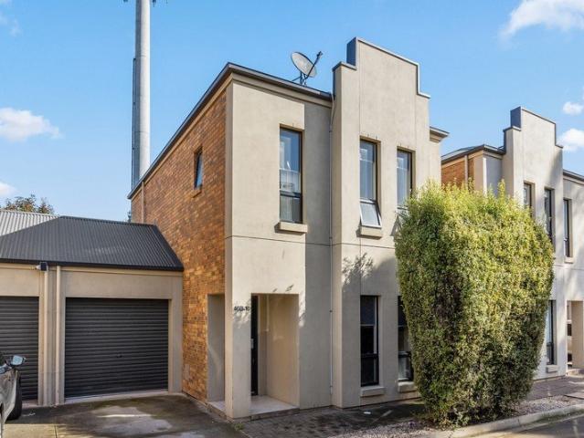 Townhouse for sale in Horseshoe Creek, South Australia