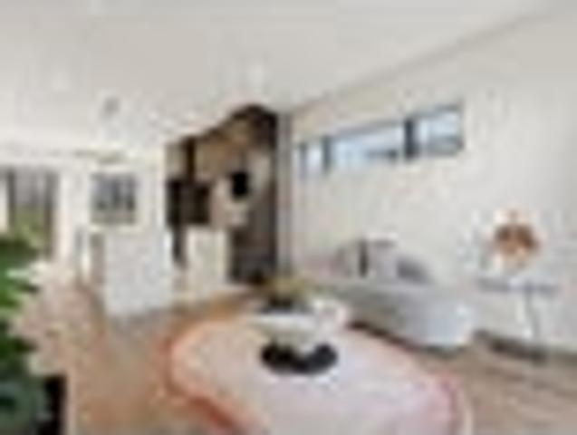 House for sale in Precise on Fred Taylor, Henderson-Massey