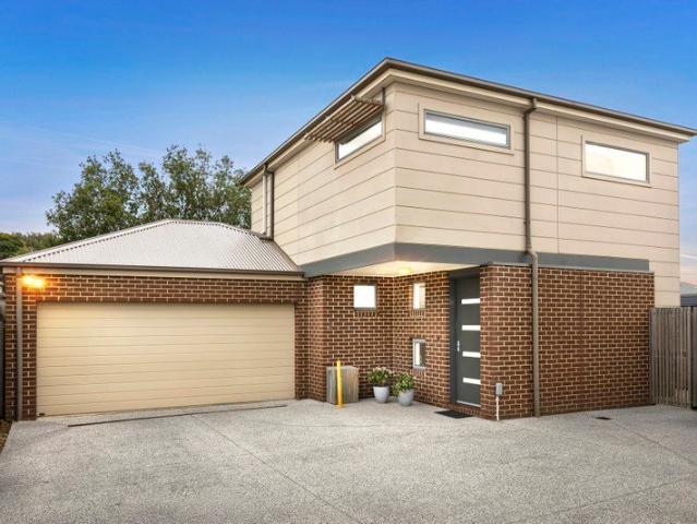 Townhouse for sale in Geelong, Victoria
